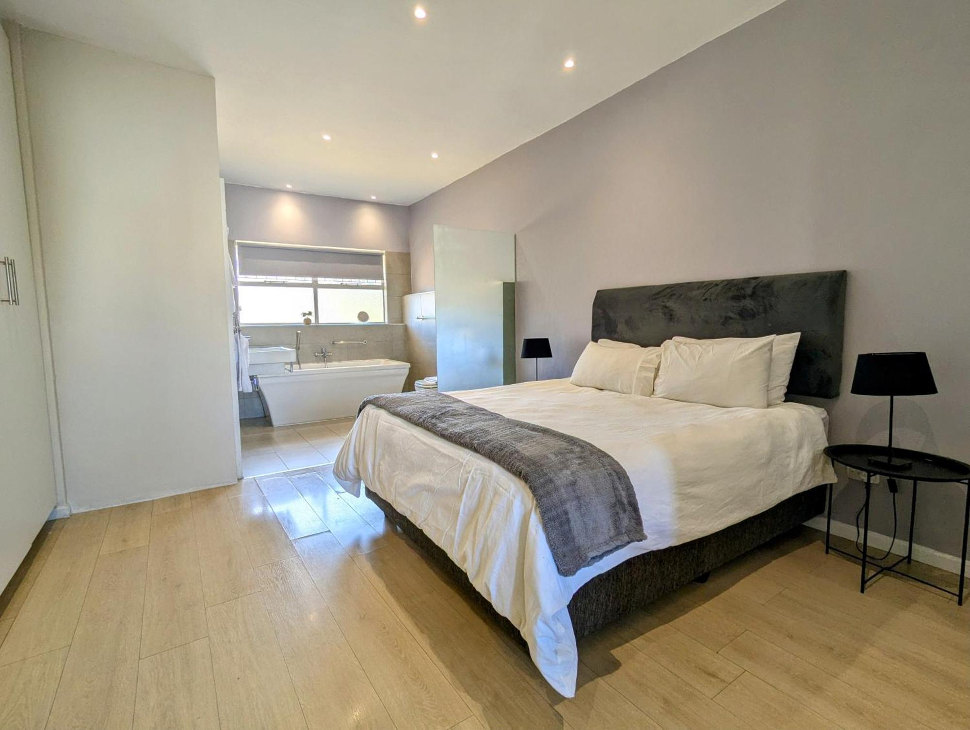 Spacious & Serene In Tamboerskloof * Cape Town