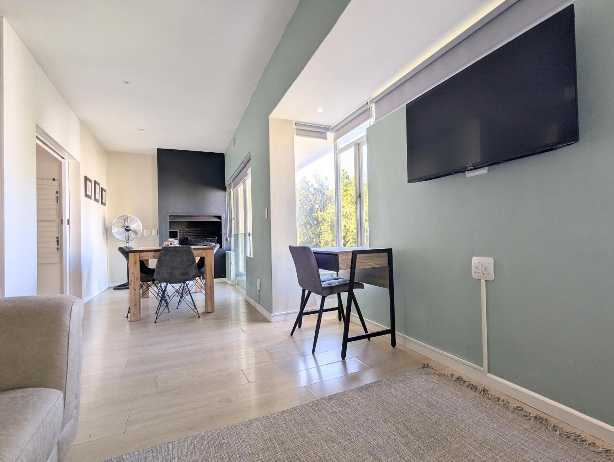 Spacious & Serene In Tamboerskloof * Cape Town